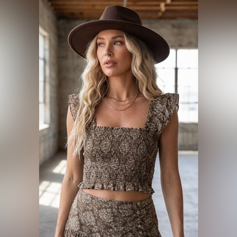 NWT Promesa Boho Floral Print Smocked Ruffle Sleeve Crop Top Cropped Brown